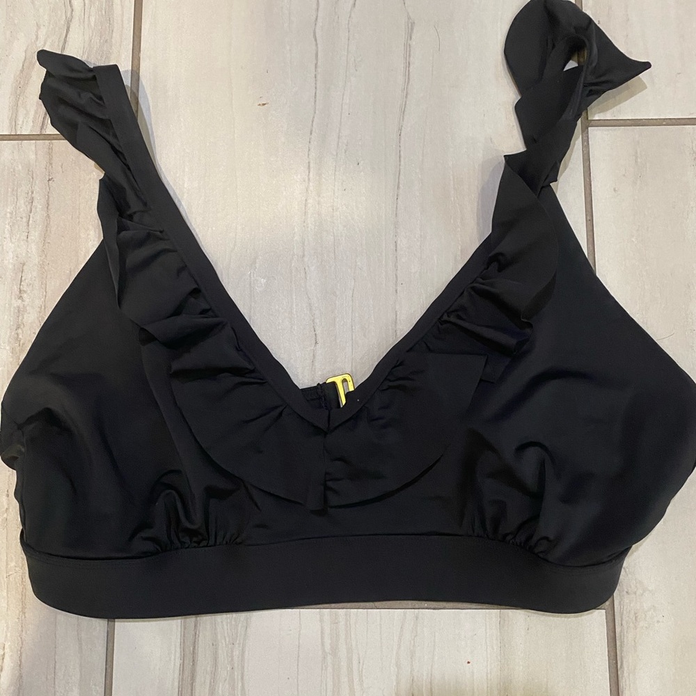 Knix Black Swimwear Top